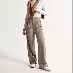 A&F Sloane Tailored Pant, Taupe -  medium